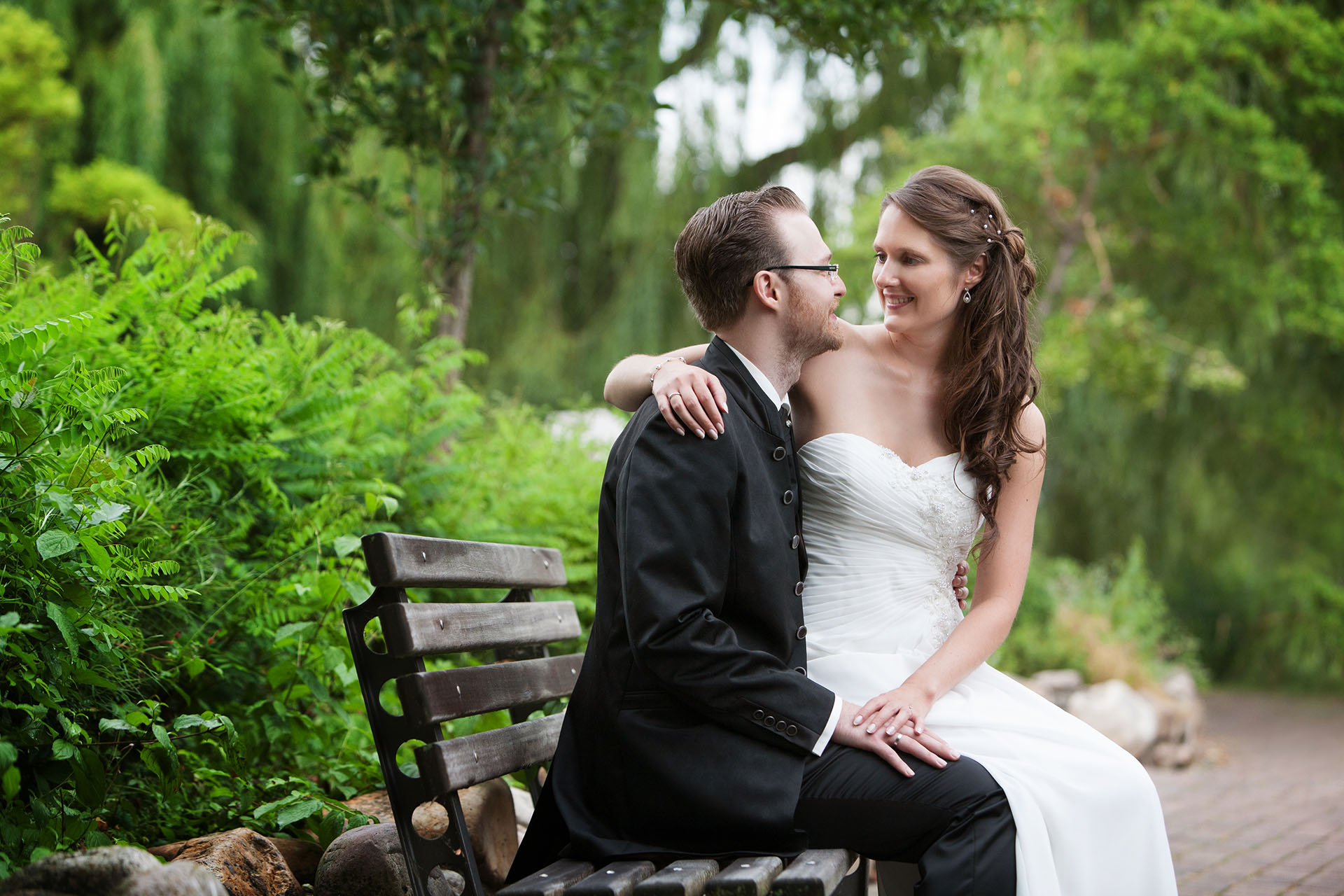 Hochzeitsfotos am Seeburger See – Romantik mit Blick auf den Graf Isang